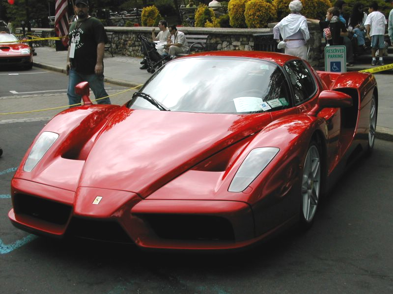 Scarsdale_Concours_Enzo_3.jpg